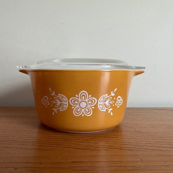 Pyrex Other - Pyrex 475 1 Qt Casserole Dish with Lid Butterfly Gold 1970s Vintage USA